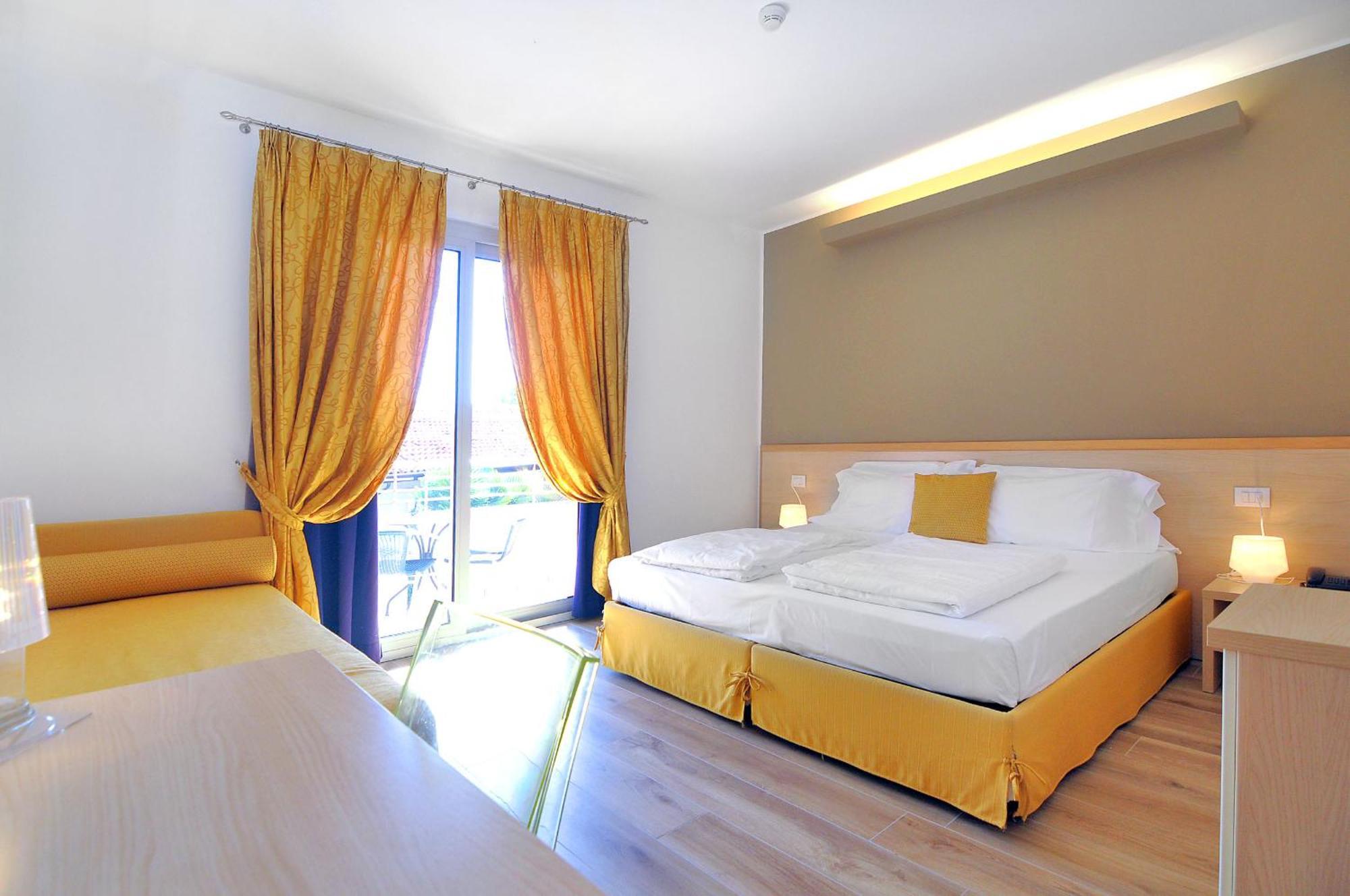 Eco Cleofe Hotel 3*